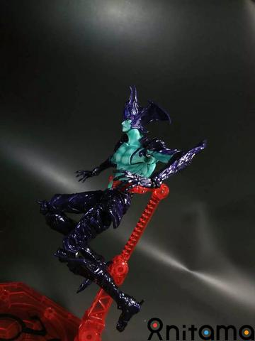 恶魔人COS飞鸟形态拍摄技巧，如何在拍摄时充分展现飞鸟角色的独特气质